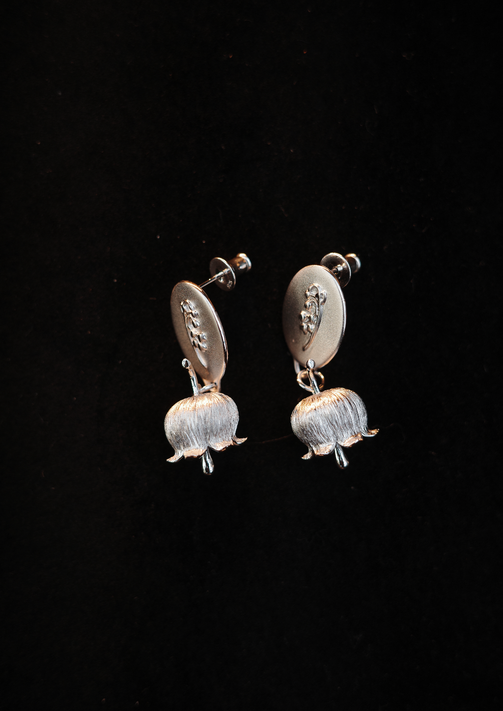 Koinjewelry-Small Embossed Suzuran Stud Earrings