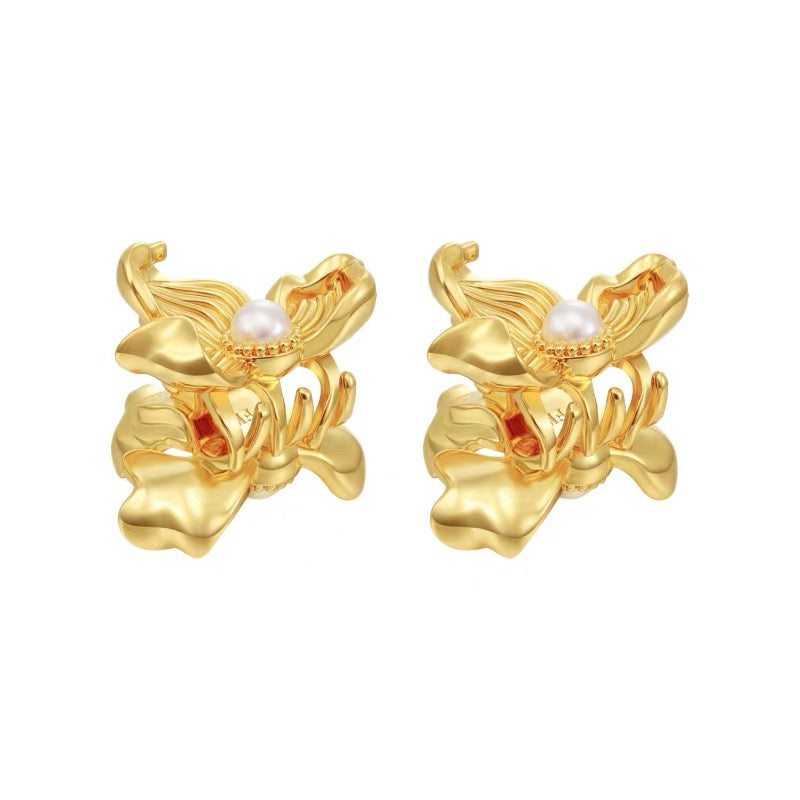 Broches fleurs dorées en métal sculpté, design chic baroque