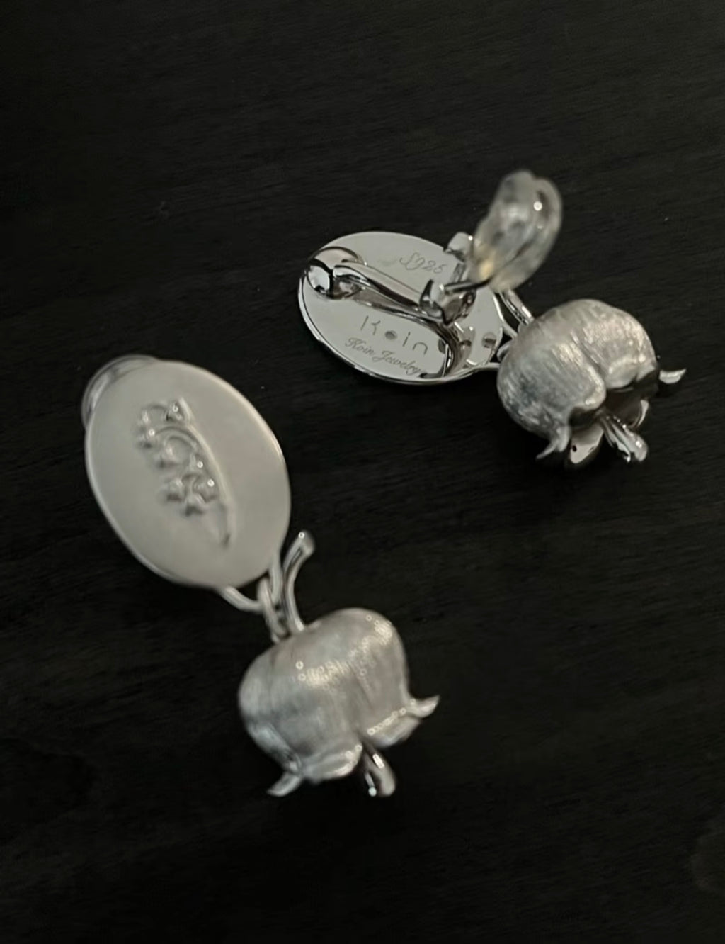 Koinjewelry-Small Embossed Suzuran Stud Earrings
