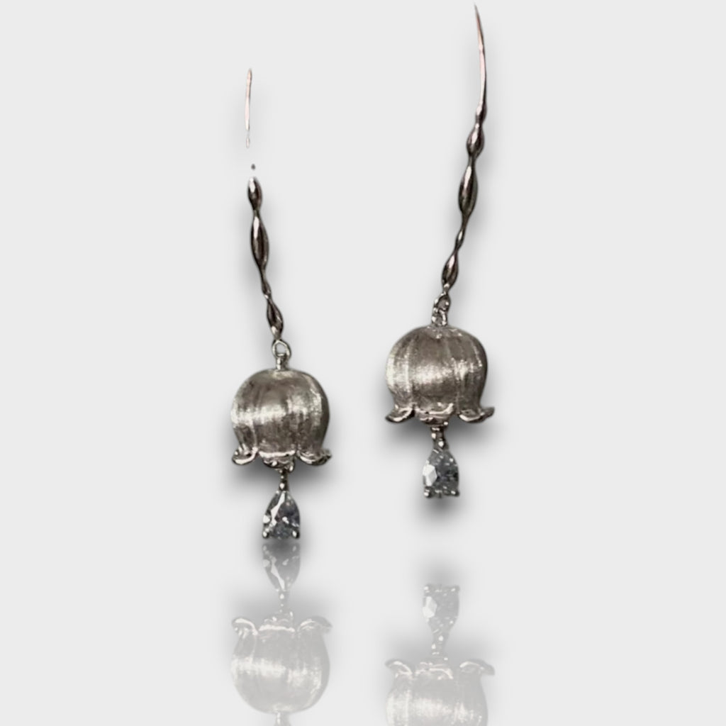 KoinJewelry-Suzuran earhooks
