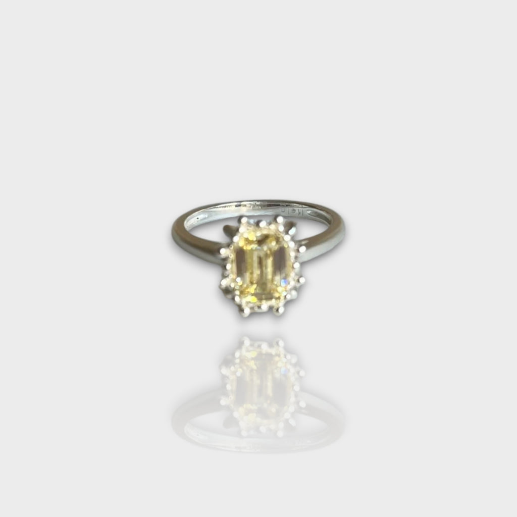 Koin Jewelry-Goose Yellow Small Square Sugar Ring