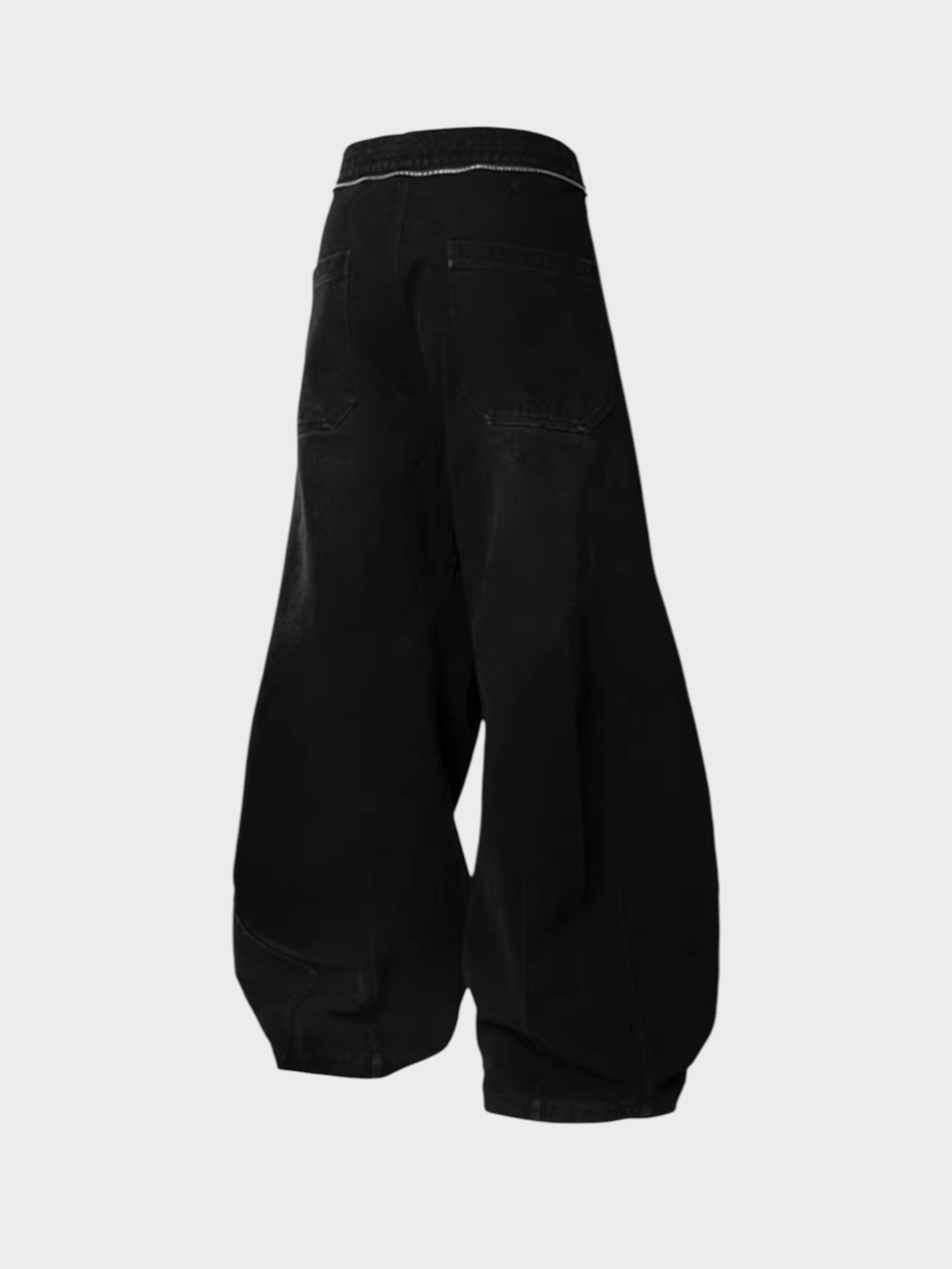 Pantalon sarouel RELABEL noir large à élastique cheville, vue de dos sur fond gris
