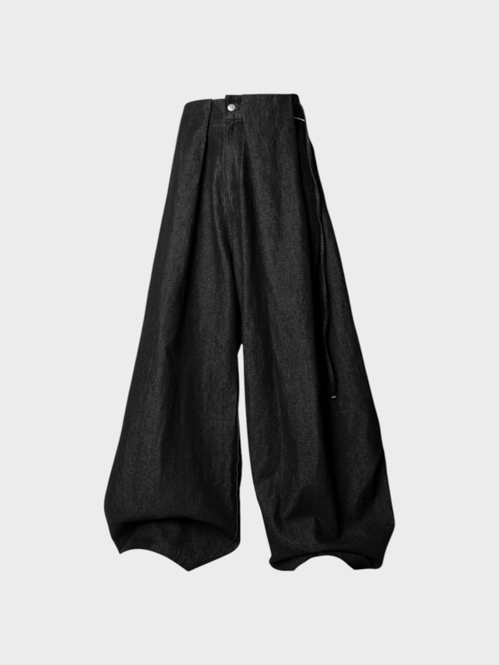 Pantalon sarouel RELABEL noir large en lin à pression, vue de face sur fond gris
