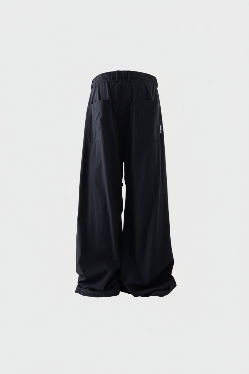 Pantalon noir oversize à taille élastique vue détaillée