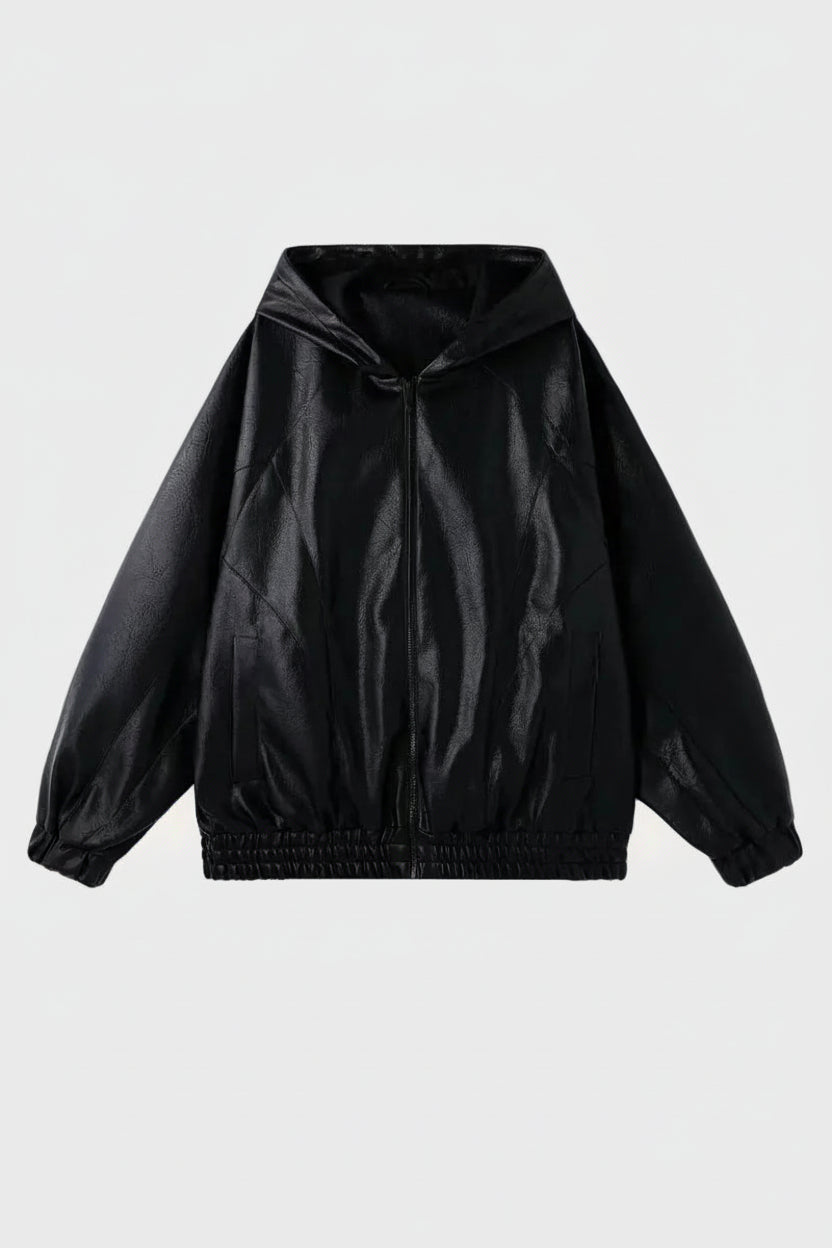 Veste BJHG noir en cuir verni oversize à capuche et zip central, photo produit vue de face sur fond blanc
