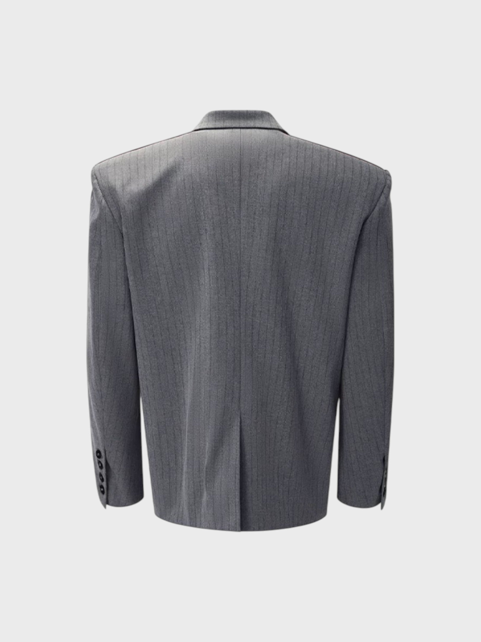 Blazer croisé oversize STARTEXCEEDEND rayures craie gris chiné avec épaulettes structurées marquées et boutons manchette noirs, vue de dos

