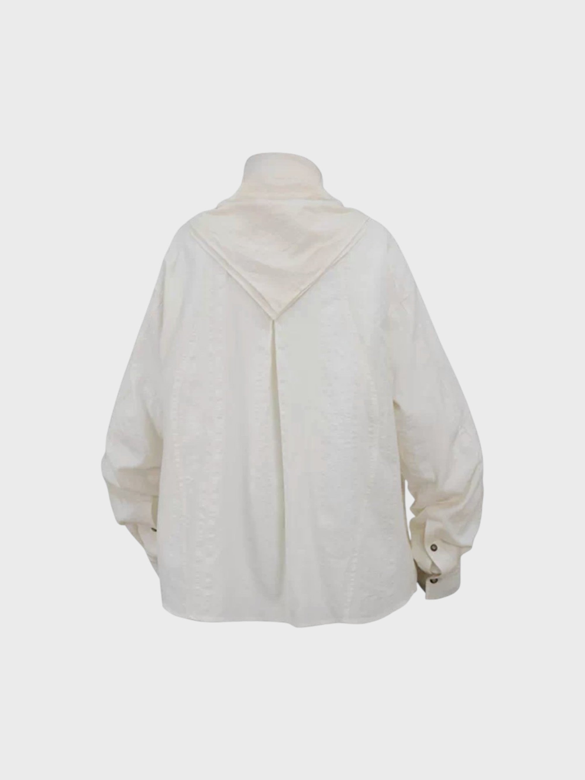 Chemise oversize RELABEL blanc cassé avec col foulard drapé et pli dos structuré, vue de dos
