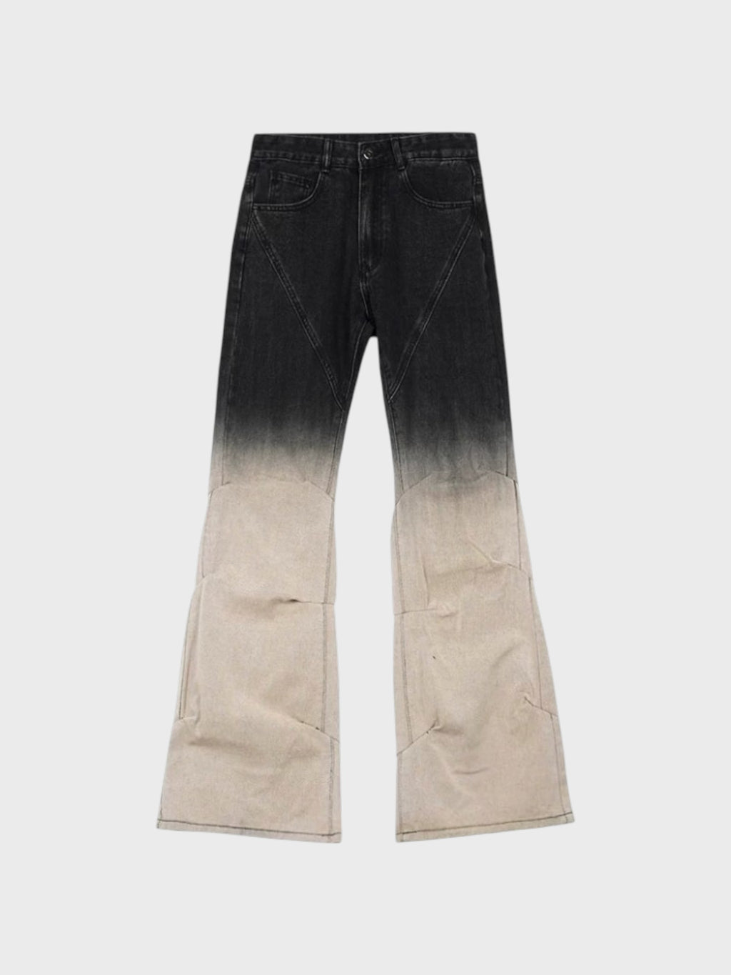 Jean bootcut STARTEXCEEDEND denim dégradé noir anthracite vers beige sable avec patchwork panneaux froissés jambes évasées et coutures diagonales, vue de face
