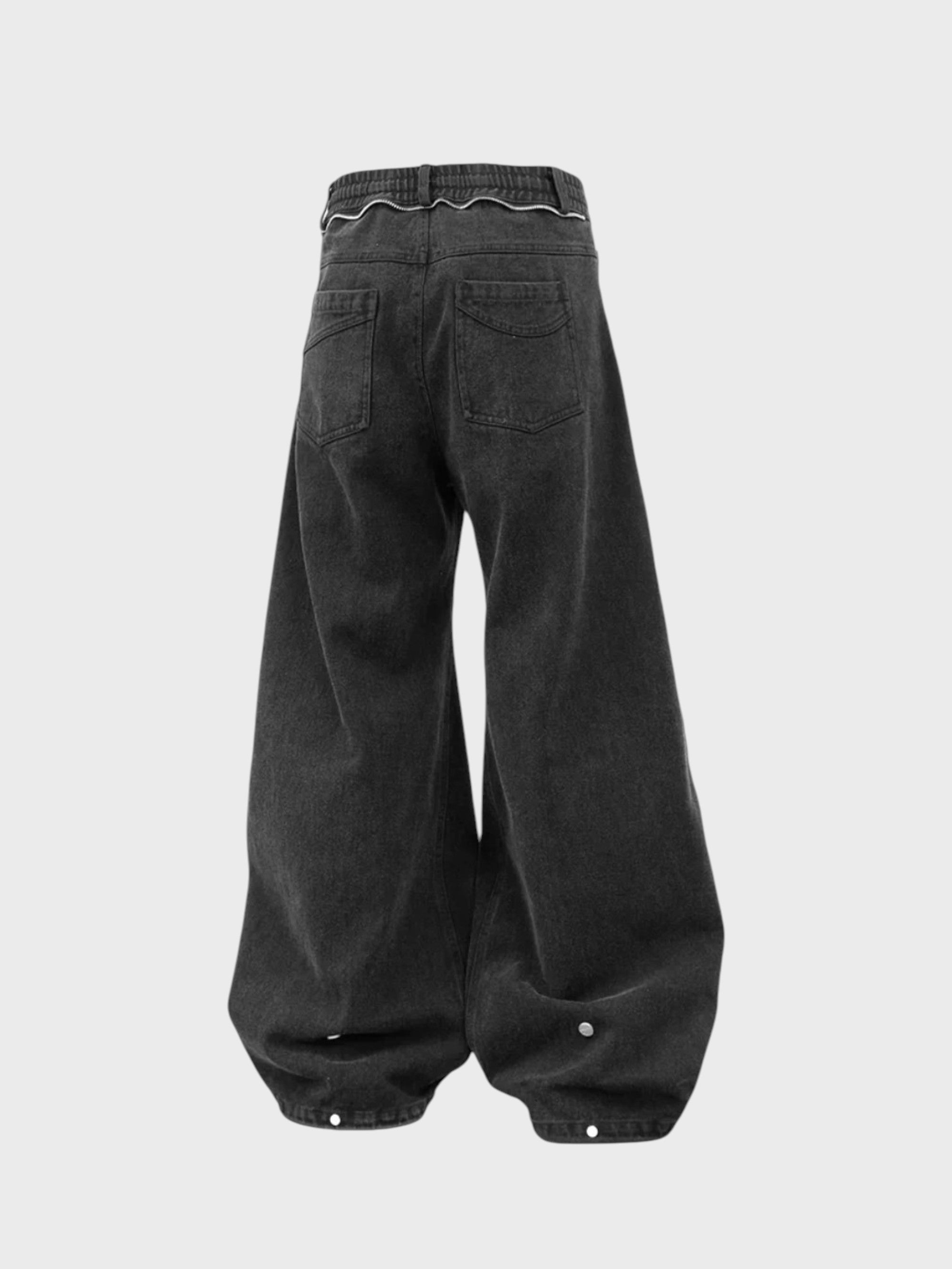 Jean large RELABEL noir washed coupe A-line avec poches dos et taille élastiquée bord blanc, vue de dos
