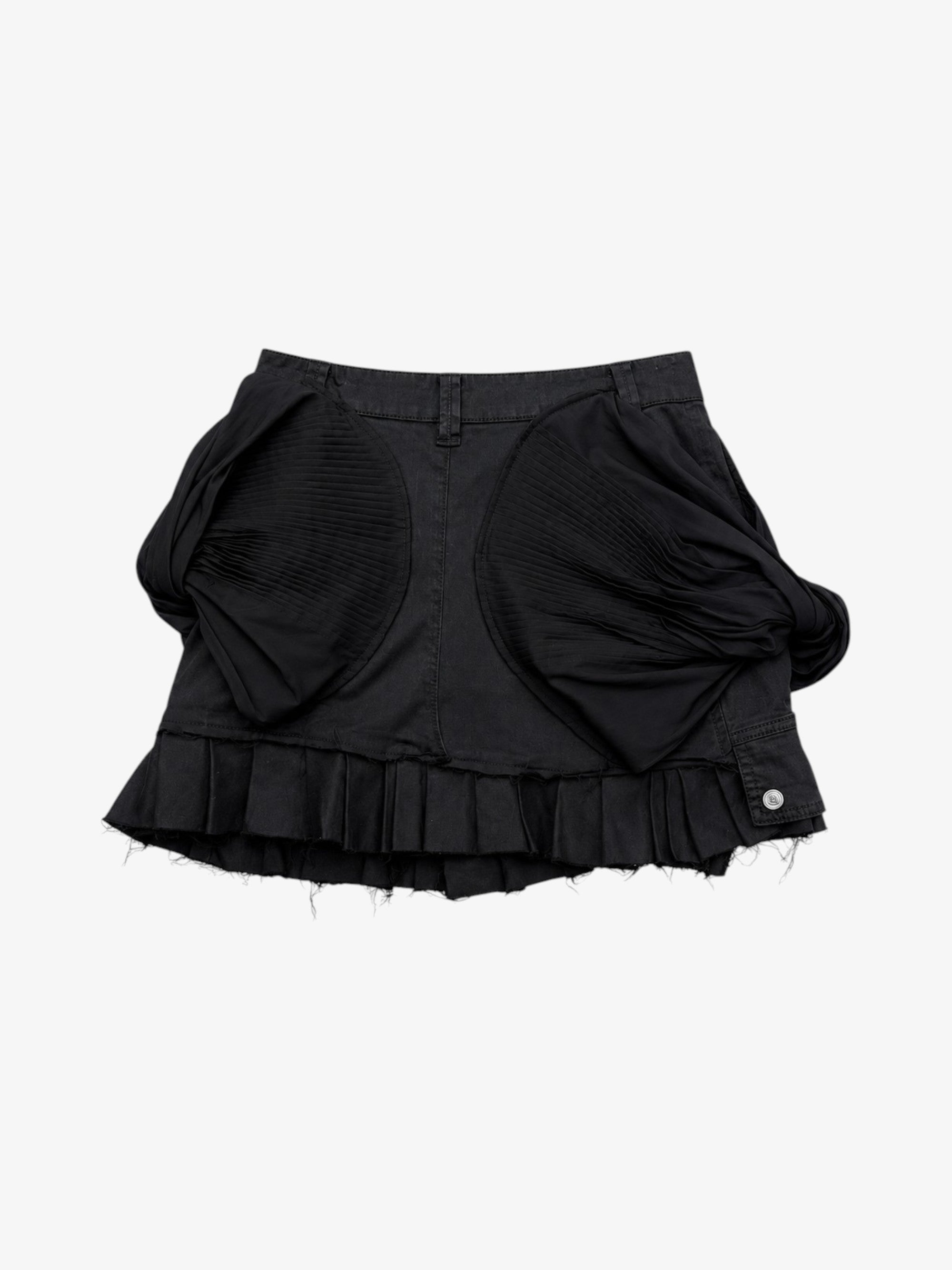 Mini jupe froncée plissée style cargo sans marque noire en coton, vue de dos