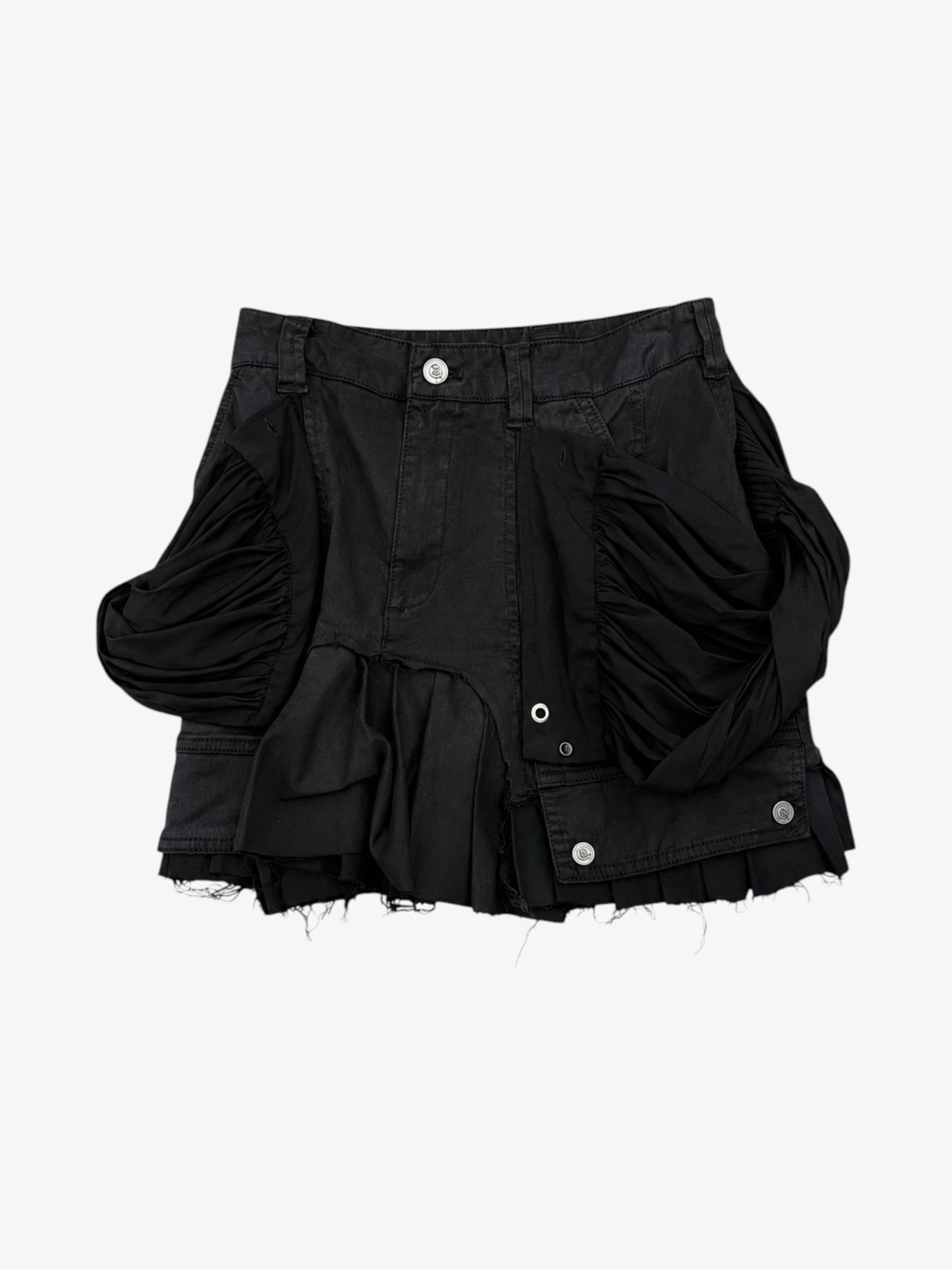 Mini jupe froncée plissée style cargo sans marque noire en coton, vue de face