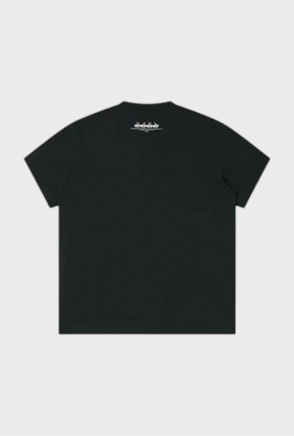 T-shirt oversize eeee Artmonster noir uni avec label logo eeee Artmonster col dos, vue de dos