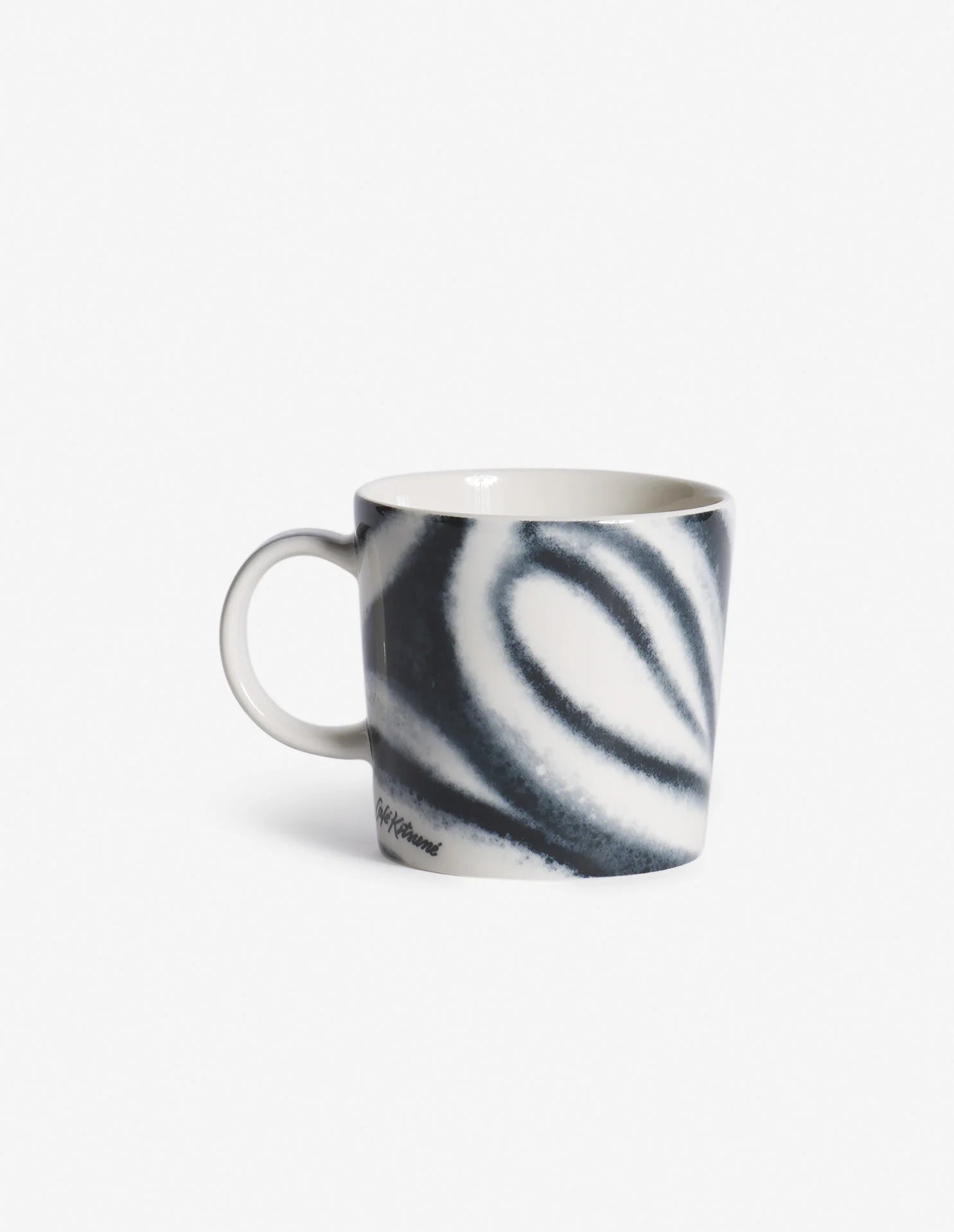 Mug en porcelaine CAFE KITSUNÉ x IITTALA TEEMA 300 ml, motif marbré élégant, vue latérale
