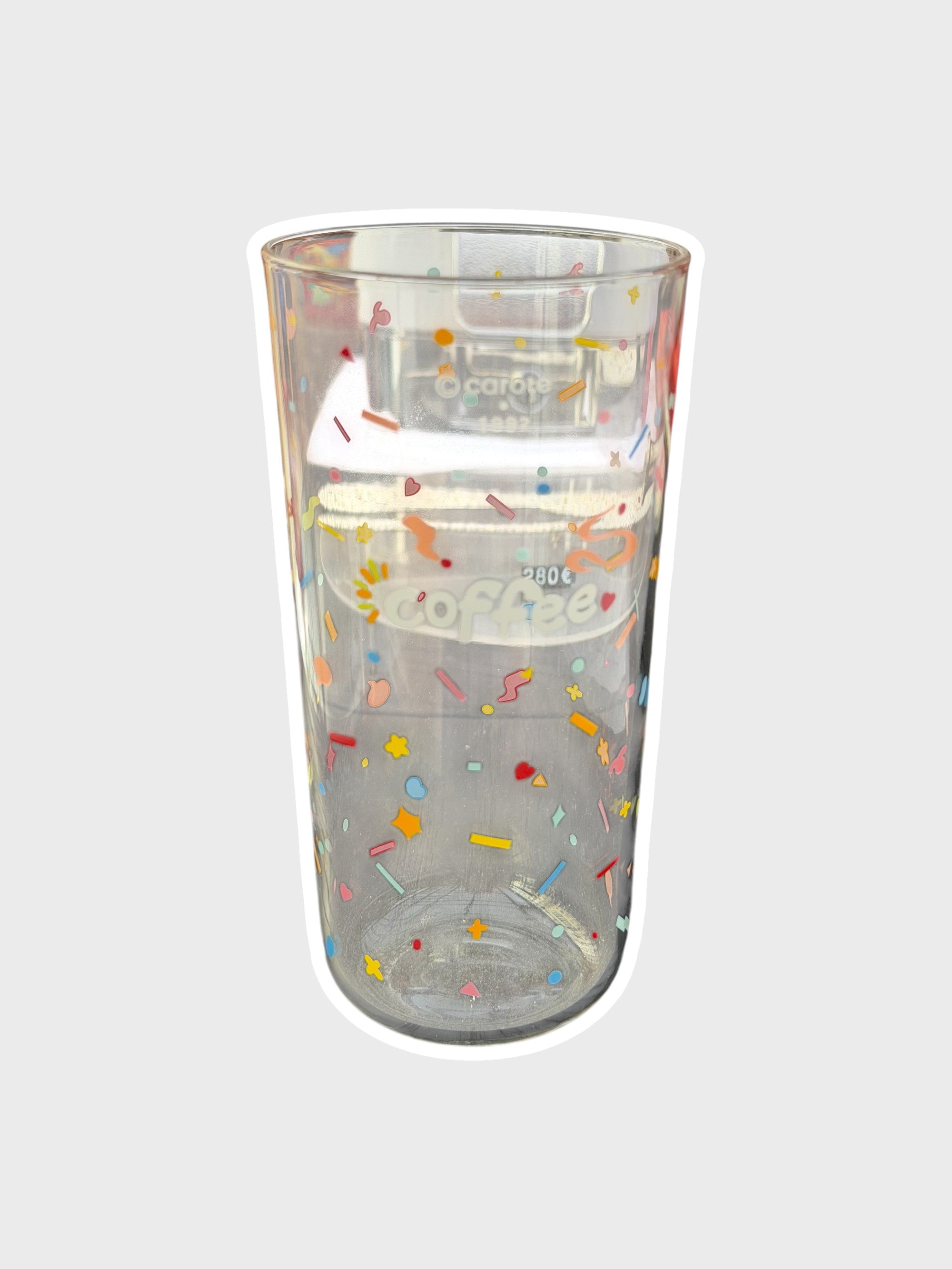 Verre double paroi DIOIB 280ml avec confettis multicolores et inscription coffee en relief, vue de face fond gris